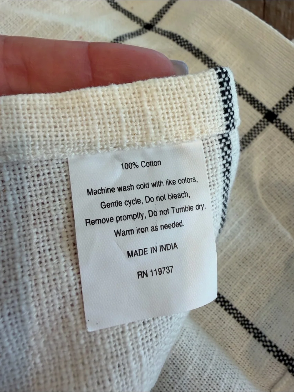 Fabric table linens napkin set of 4 large plaid design like new